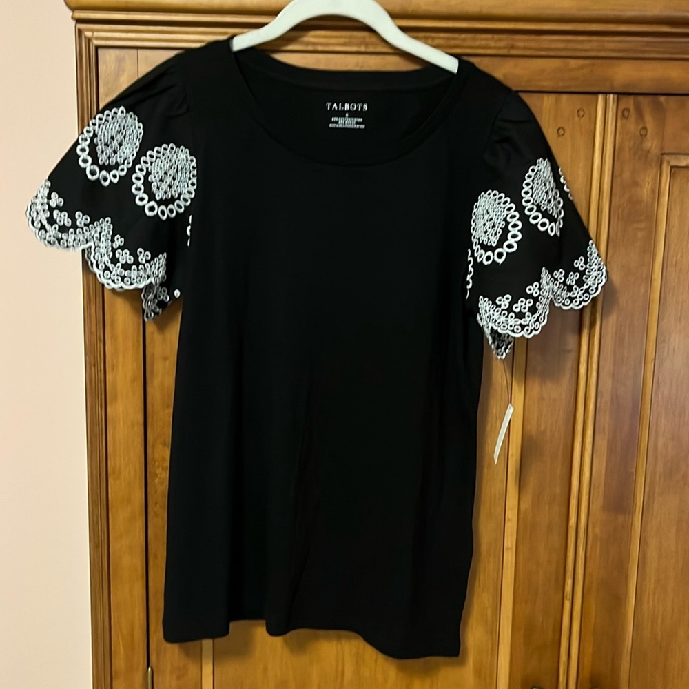 Talbots Tee . NWT , size S